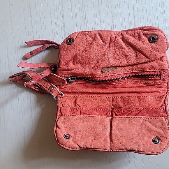 Stylish Pink FREE PEOPLE Wristlet - Picture 7 of 8